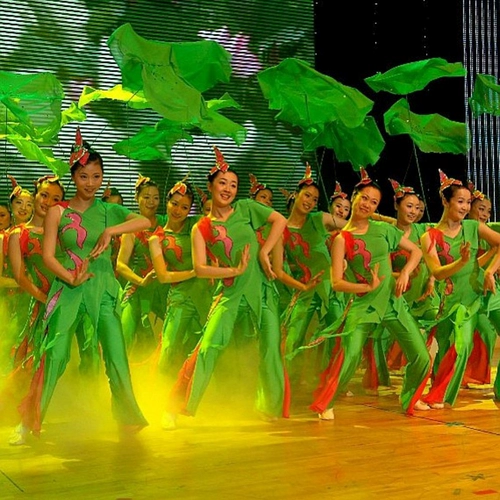 Танцевальные реквизиты Qingfeng Lotus Simulation Lotus шелковая цветочная сцена Lotus Leaf Leaf Simulation Lotus Lotus Performance