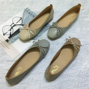 2020 mùa xuân và mùa thu mới của Hàn Quốc phiên bản của những đôi giày granny phẳng cúi da mềm mại vòng giày đậu lớn mã phẳng gót giày mềm đơn