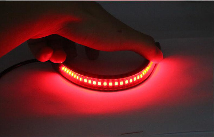 Задние фары 鎽╂墭鐢靛姩杞?2v闃叉按澶栫疆澶栧崠閫侀灏剧杈圭led杞悜鍒硅溅鐖嗛棯灏剧伅鏉 40349909