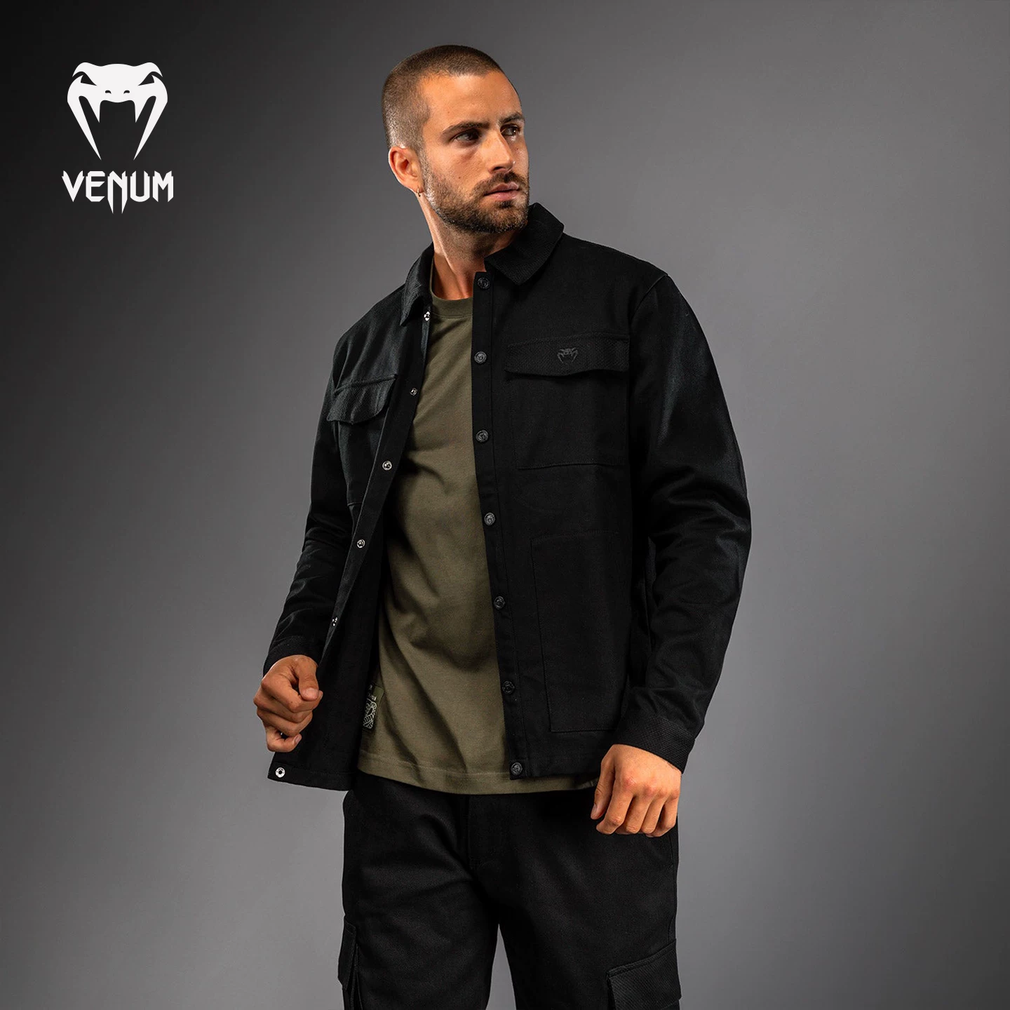 Спортивная куртка VENUM для отдыха в зале