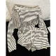 Черно -белый полосатый набор