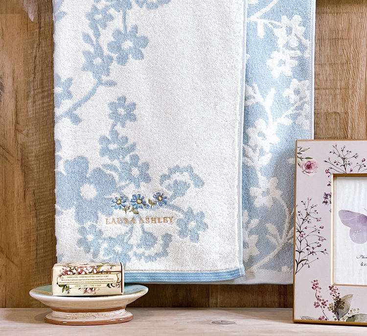 Rose Story Foreign Trade Japanese Original Order Roland Ais Long-Staple Cotton Non-Twisted Yarn Exquisite Embroidery All-Cotton Towel Bath Towel Rose Story Foreign Trade Japanese Original Order Roland Ais Long-Staple Cotton Non-Twisted Yarn Exquisite Embroidery All-Cotton Towel Bath Towel