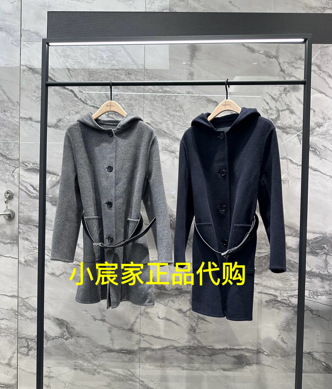In Stock【Xiaochen's Home】Authentic Store Product 25 Autumn 9B Camel Wool Hooded Coat Mbe3Ovc002-3699 In Stock【Xiaochen's Home】Authentic Store Product 25 Autumn 9B Camel Wool Hooded Coat Mbe3Ovc002-3699