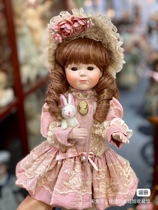 Spot 1988 Foreign artists Concentrated Soup Dolls All Porcelain 42 cm Solitary