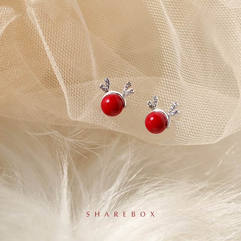 Small Treasure s925 Pure Silver Red Deer Horn Ear Pin Special Design Sensation Lady Brief Cute Temperament Sweet and small crowdsourced earrings