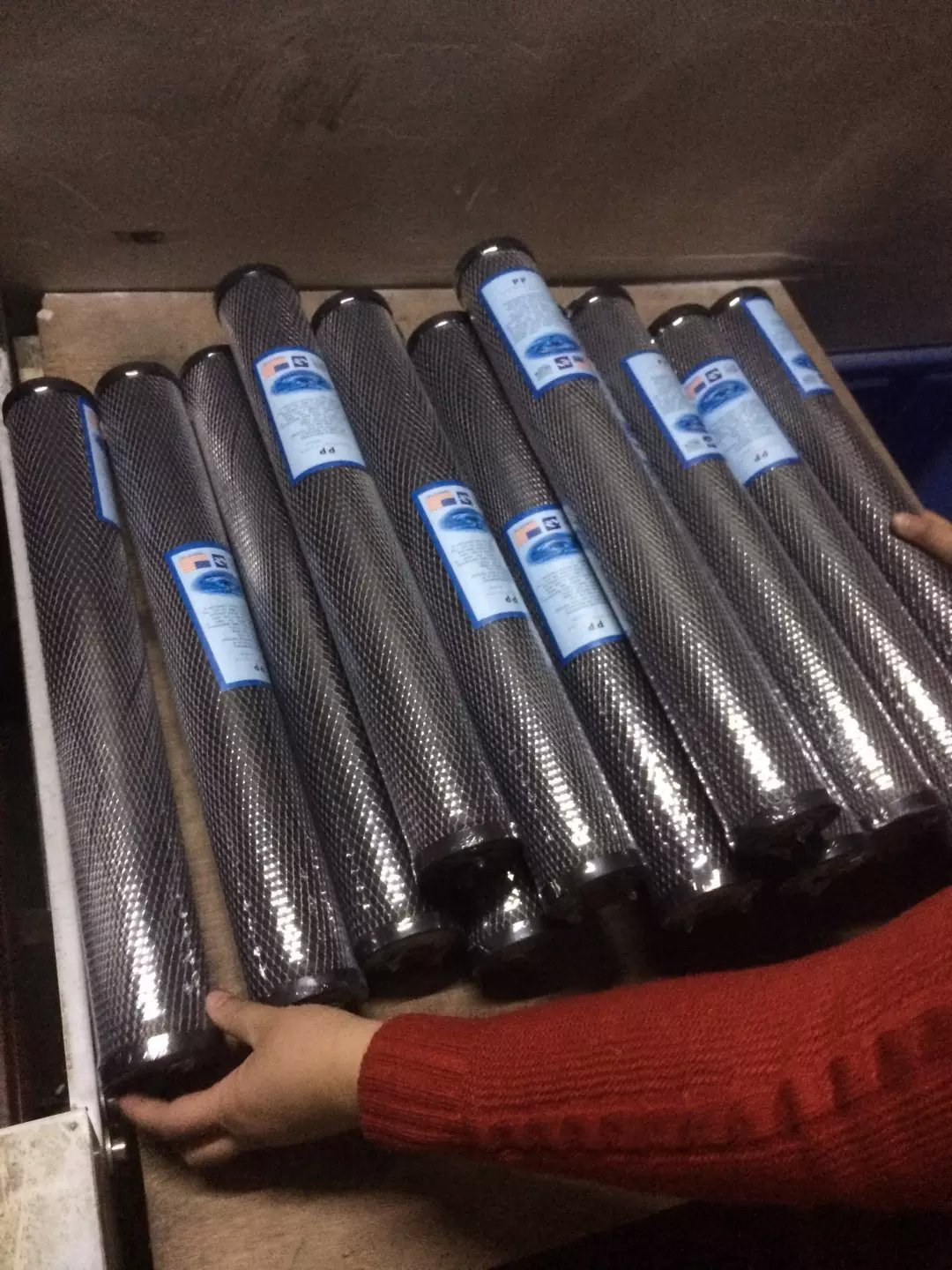 Domestic electroplating treatment 20-inch white mesh carbon fiber filter Special carbon fiber filter for electroplating Carbon core adsorption adsorption