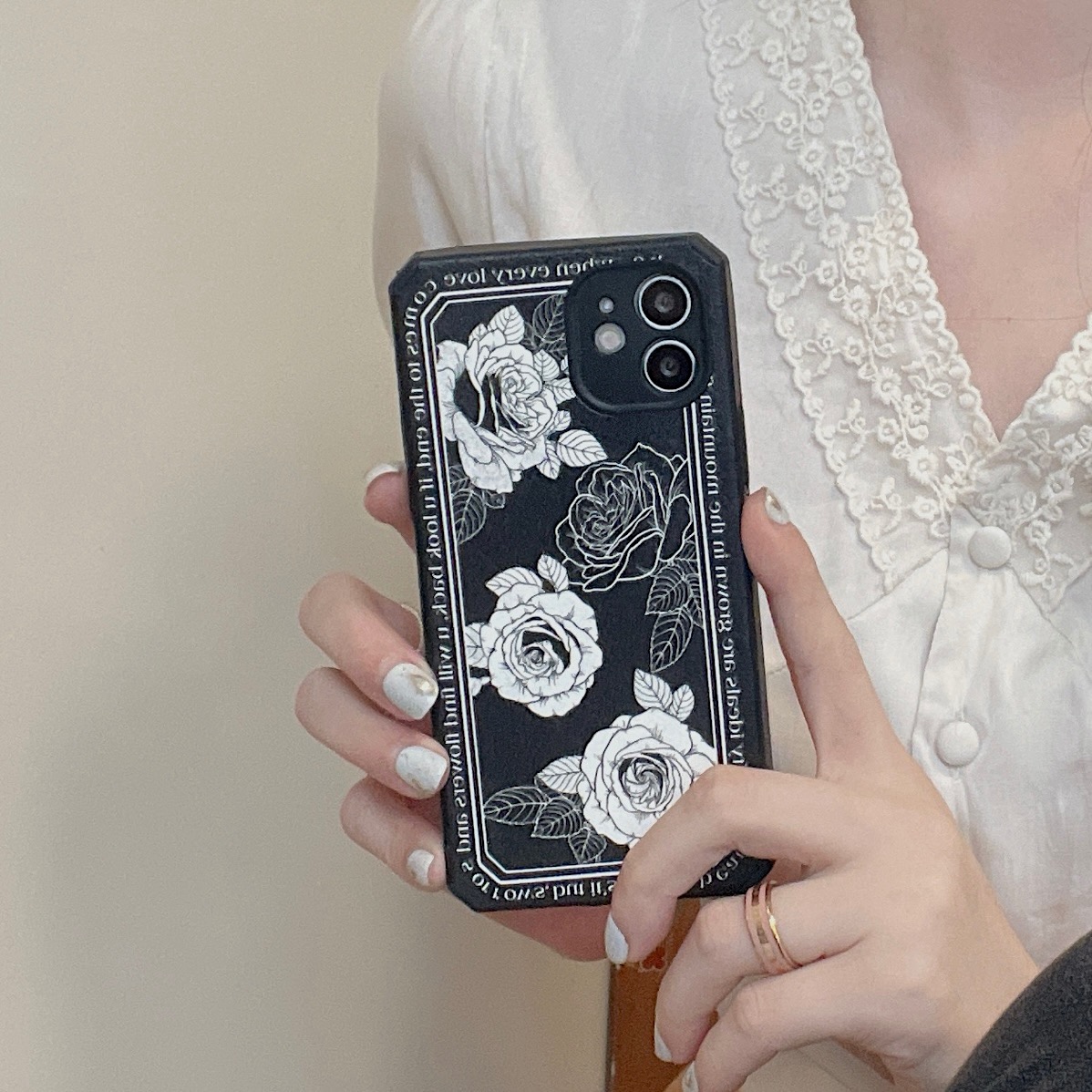 Coque de téléphone Ins Japanese Korean Black and White Flower adaptée à l'iPhone 13 iPhone 12 Promax Soft 78 Plus/11_voghion.com
