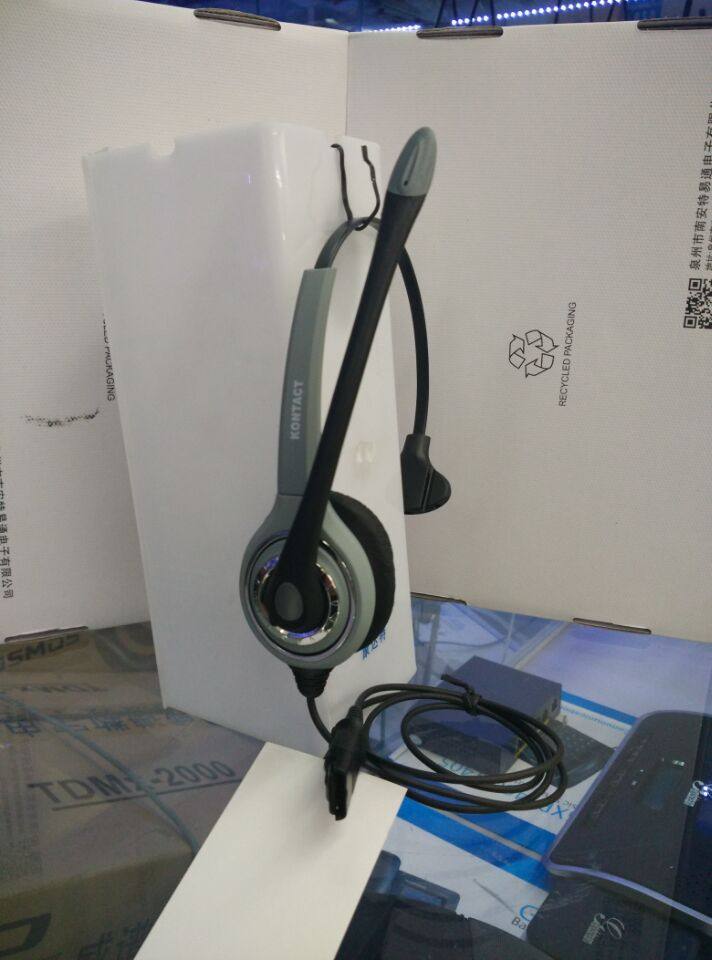 Condat KH-920 high-end noise reduction headphones How many QD line connectors select computer flight attendant headphones