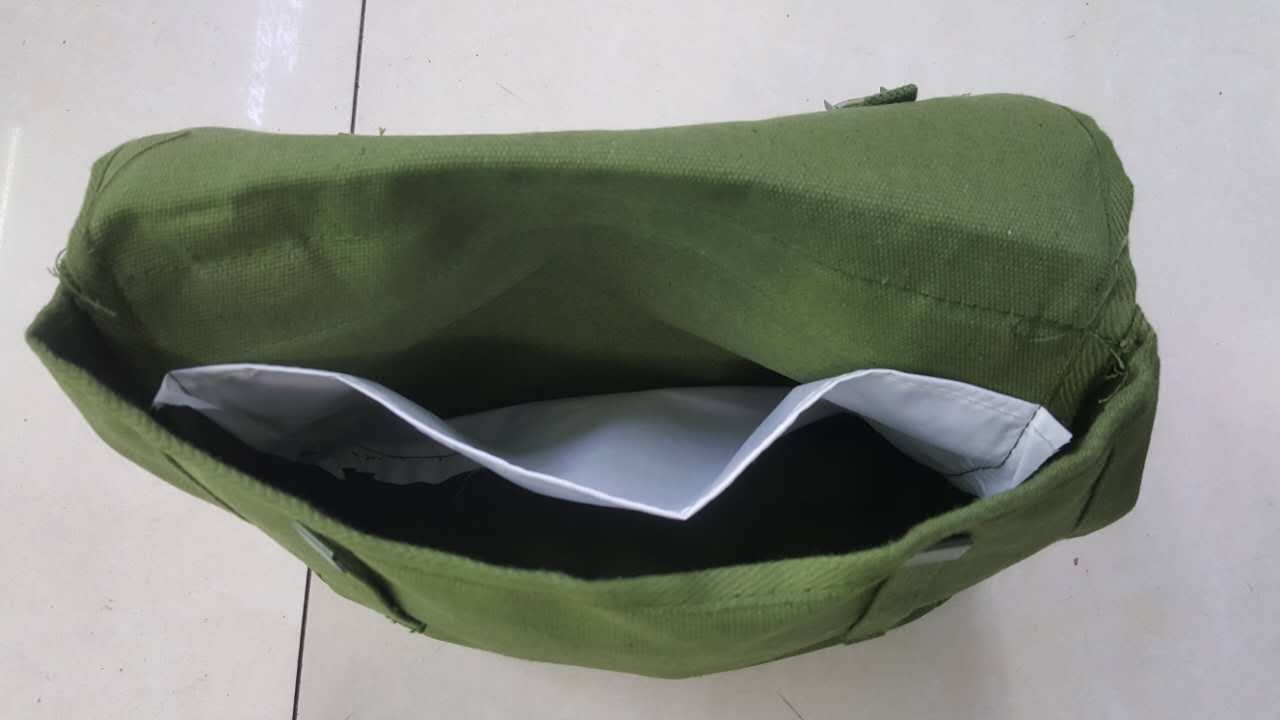Dành cho người dân dịch vụ túi vải Lei Feng 挎 Bao vai của chủ tịch túi năm sao ba lô túi ngực túi đeo vai thủy triều túi coach