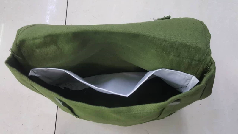 Dành cho người dân dịch vụ túi vải Lei Feng 挎 Bao vai của chủ tịch túi năm sao ba lô túi ngực túi đeo vai thủy triều