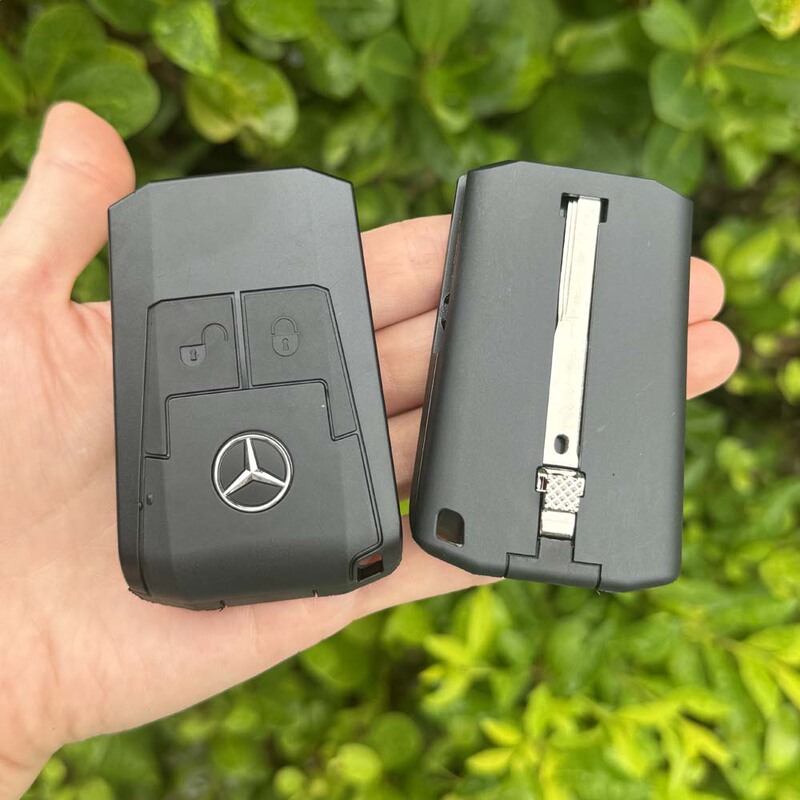 Suitable for Mercedes-Benz Trucks 2011-19 Benz Actros Antos Semi-Trailer Truck Remote Control Key Shell