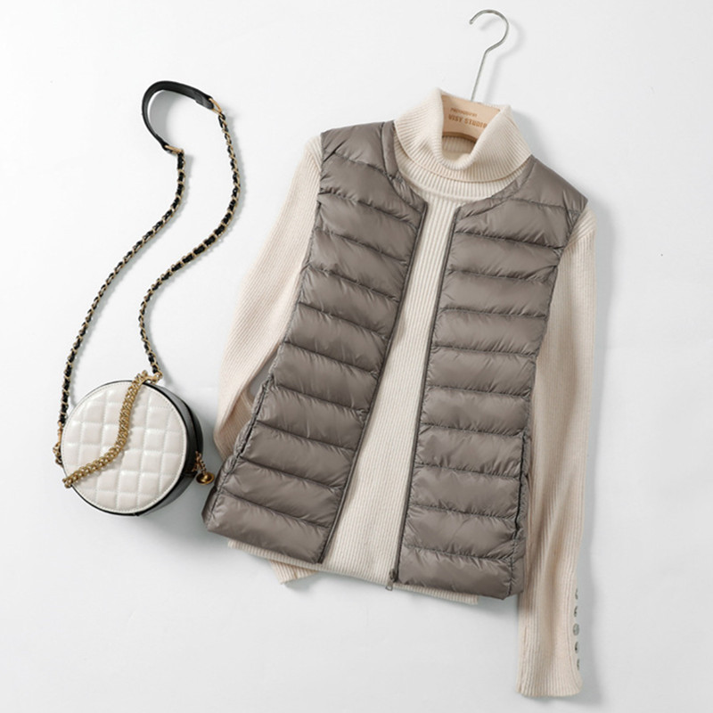 Round Neck Lightweight down Vest for Women, Short Slim Fit Inner Vest, Collarless Lightweight Inner down Vest, Plus Size