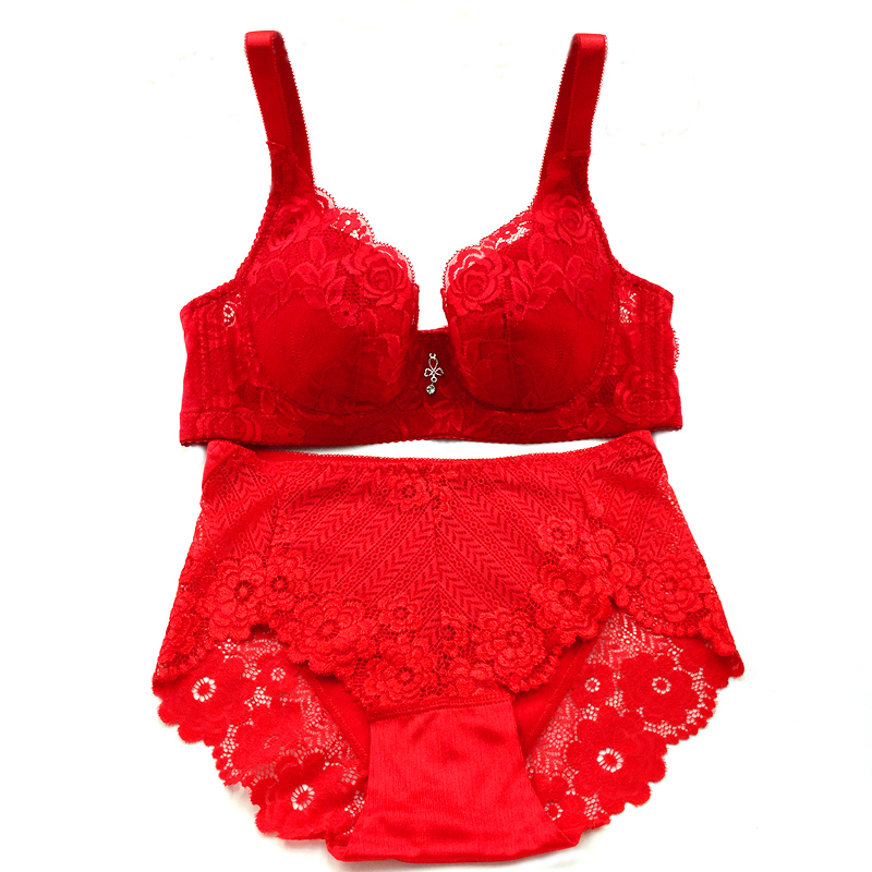 red knickers and bra set