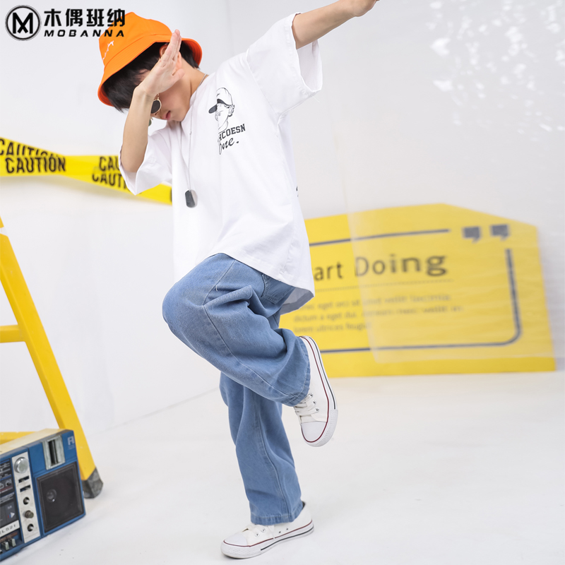 Chàng trai hip-hop trang phục hip-hop cho mùa hè cho trẻ em học sinh tiểu học 61 trang phục biểu diễn chàng trai hiển thị phù hợp với chương trình quần áo hip-hop.