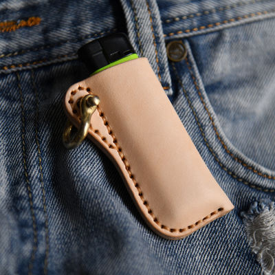 Handcrafted first-layer cowhide lighter case, a creative disposable lighter full-leather protective case