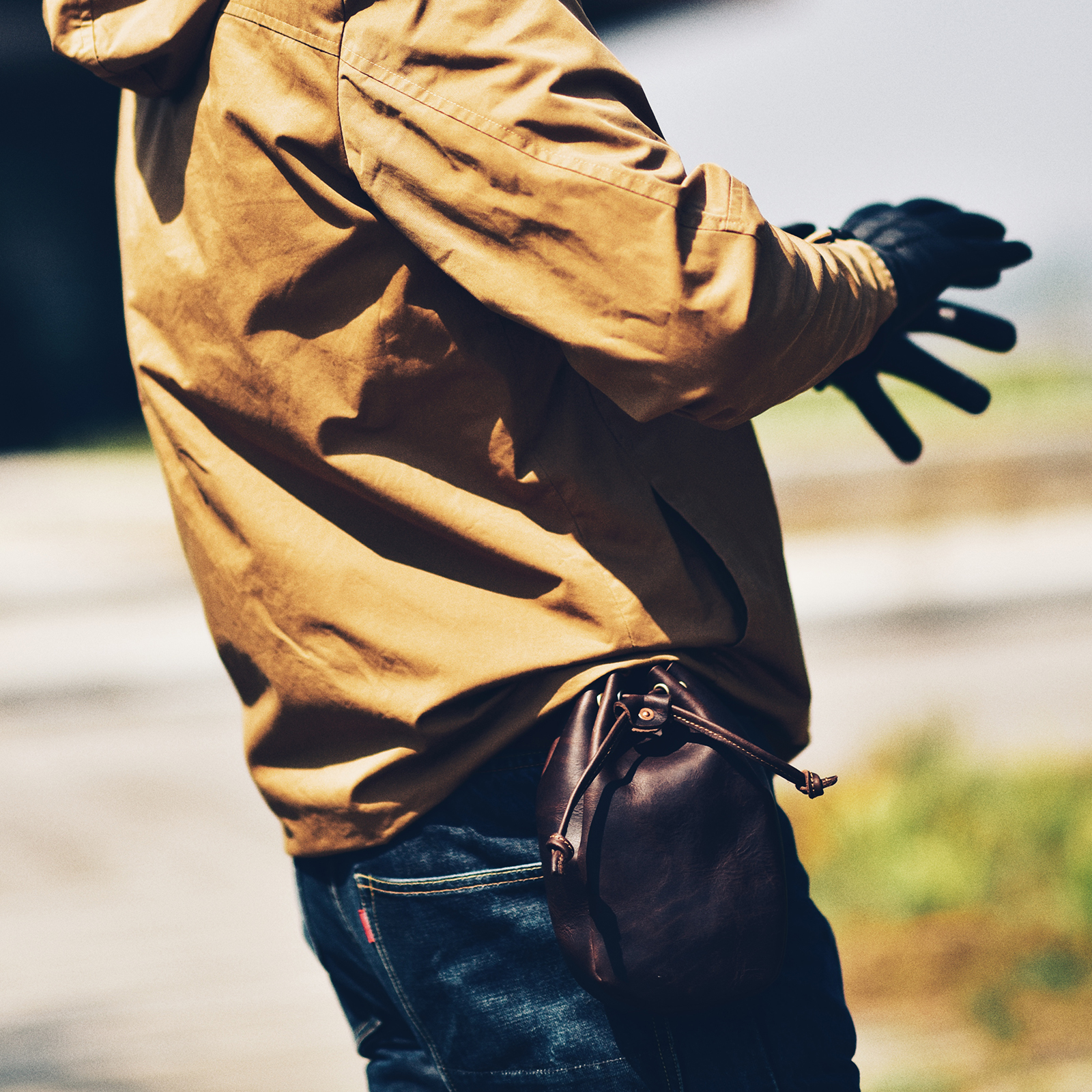 Inner Outer Full Bull Leather Men's Purse Retro Head Layer Crazy Mapleather Pumping Rope Wearing Strap Mobile Phone Bag Trend Locomotive Fanny Pack