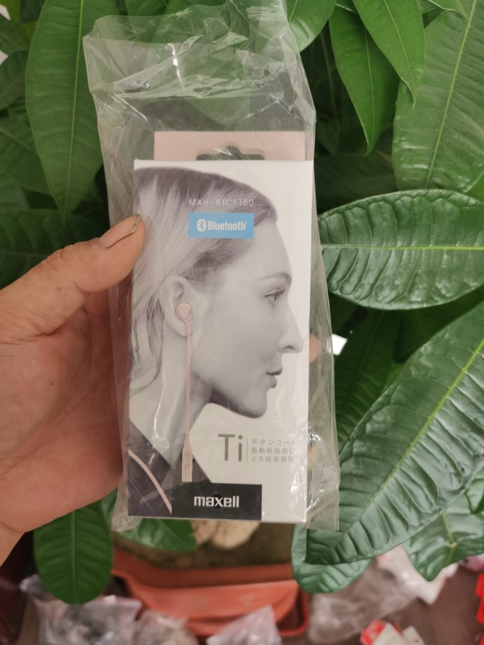 Brand bluetooth earphones in stock