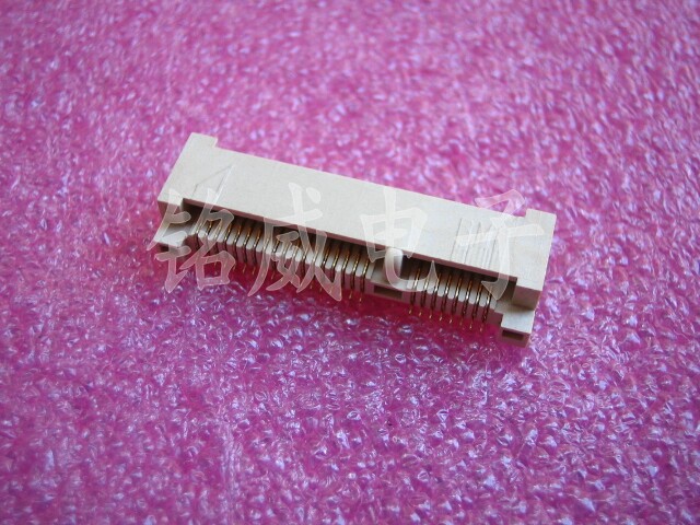 Taipei Mini PCI-E 52P socket Wireless MIFI Antenna Module seat 52H