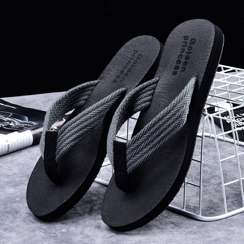 Flip flops men's summer fashion outer wear 2022 new trendy anti-slip personality outdoor Korean version of beach shoes pinch sandals and slippers
