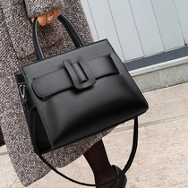 Handbag womens bag temperament goddess fan fashion atmosphere 2021 new trendy leather large-capacity womens messenger bag
