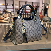 Bag 2021 new bag middle-aged lady mother bag fashion atmosphere leather temperament shoulder messenger handbag