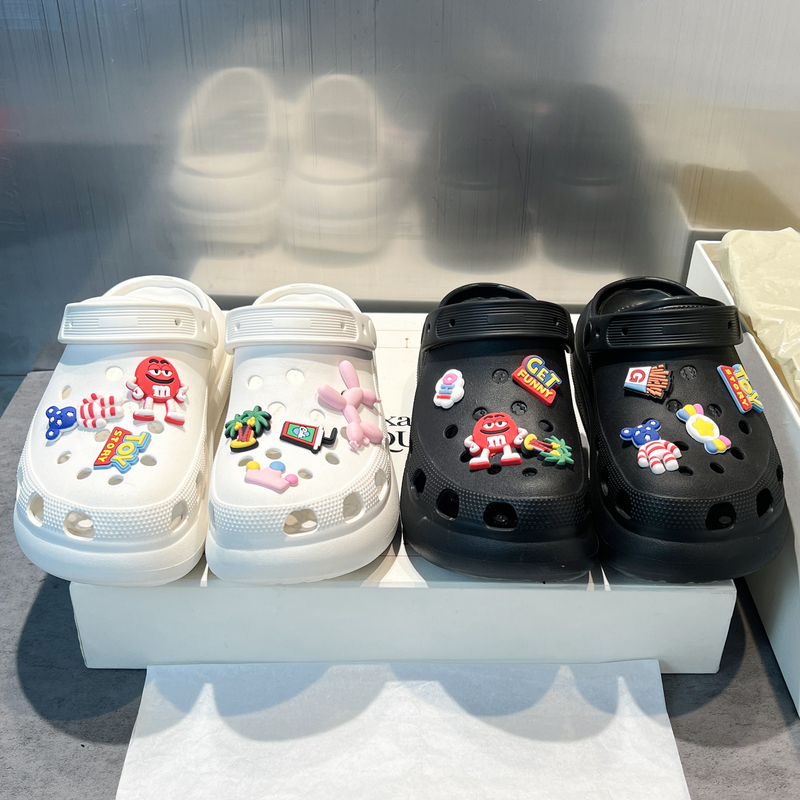 ⭐ The Cave of Eternity! Puff Clogs Unisex Model, Same Style as Bai Jingting soft sole Thick-Soled Summer Outdoor Slippers