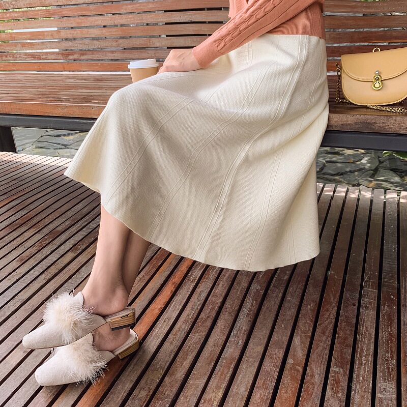 Half-body skirt high waist autumn winter long umbrella skirt white winter with sweater covering skirt