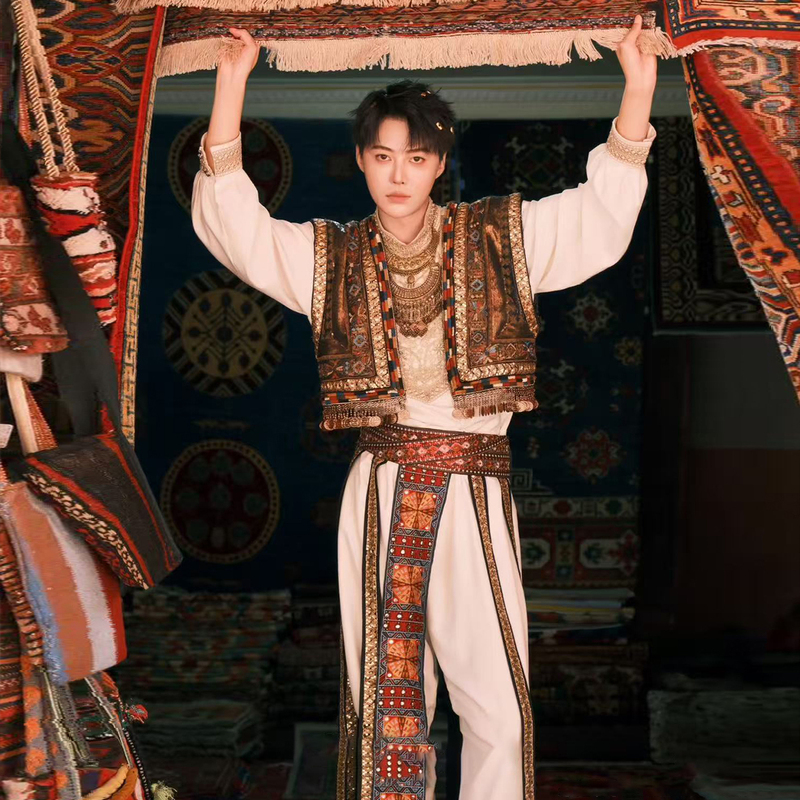 Xinjiang Uyghur Ethnic Minority Clothing for Men, Adult Kashgar Ancient Kingdom Prince, Yunnan Xishuangbanna Travel Photography Costume Xinjiang Uyghur Ethnic Minority Clothing for Men, Adult Kashgar Ancient Kingdom Prince, Yunnan Xishuangbanna Travel Photography Costume