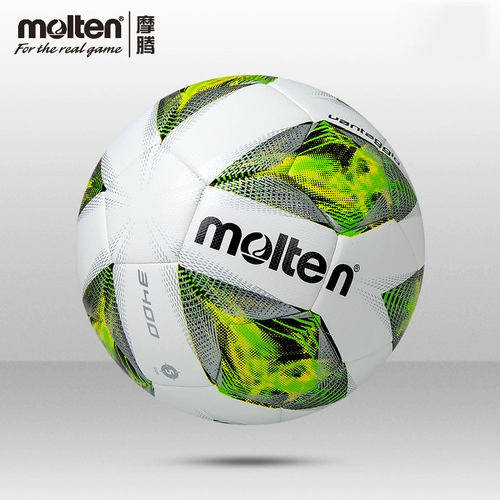 Официальный футбол с расплавленным с расплавленным туфтом.