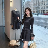 Невероятно красивое зимнее платье, полный комплект одежды в корейском стиле, супер-горячее вязаное платье 2026 года, уникальный и красивый женский костюм.