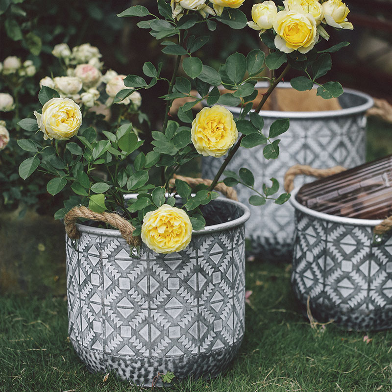 Flowers open retro embossed double ear hemp rope iron art flower barrel plant flower pot Nordic garden courtyard outdoor decoration