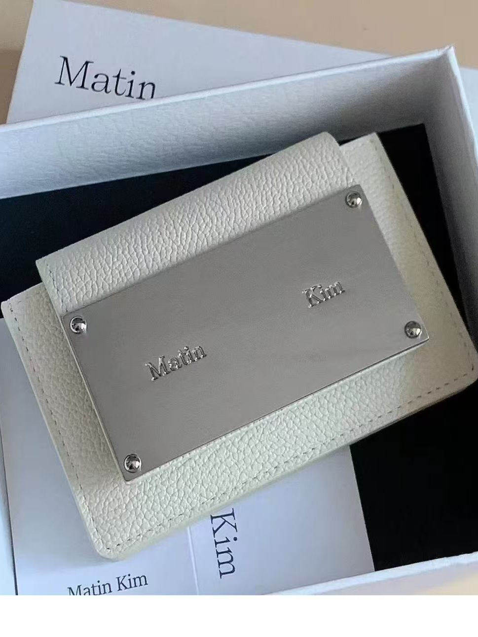 Matin kim card holder review: is this minimalist coin purse worth