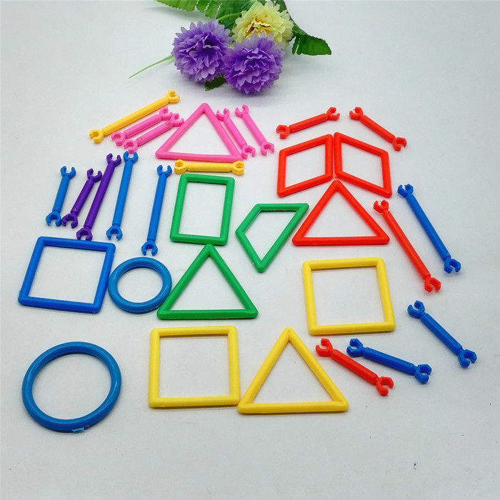 I045-1C Bagged Intellectual development building blocks mix 10 children's puzzle parquet and set up RMBten stores for the night market