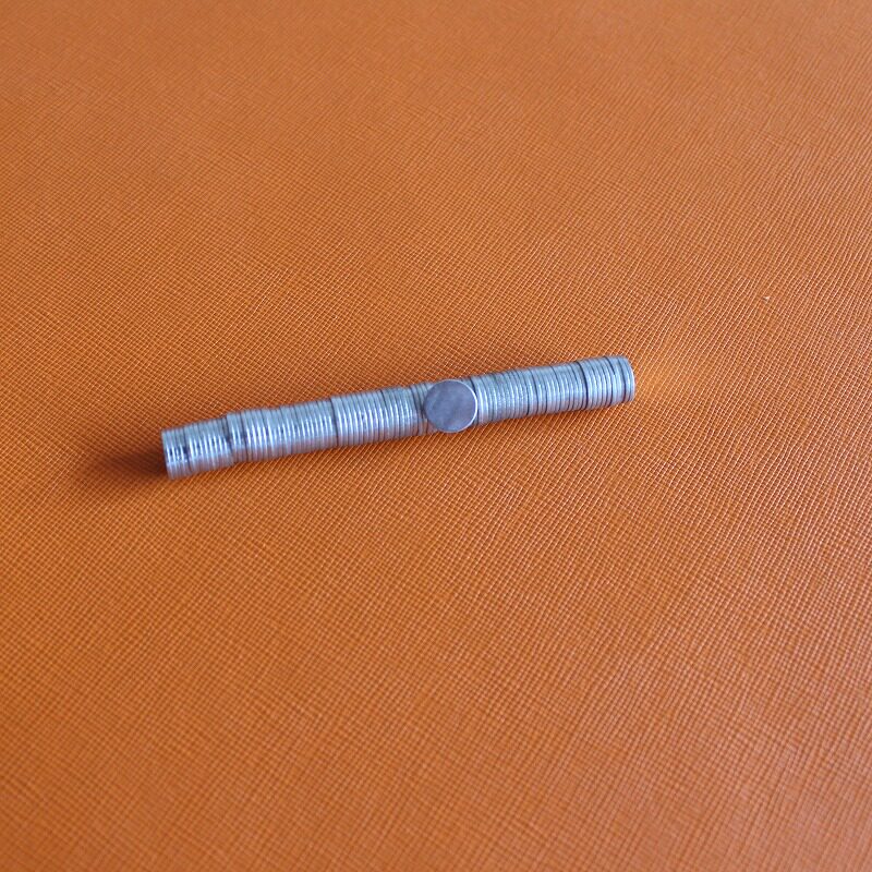 Small magnet sheet Money clip mobile phone protective sleeve lid Applicable thin magnet block