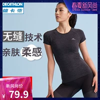 Decathlon thể thao tay ngắn nữ mùa hè nhanh khô một nửa tay áo thoáng khí chống ma sát chạy áo thun tập thể dục RURUN - Áo phông thể thao áo thun thể thao nam có cổ