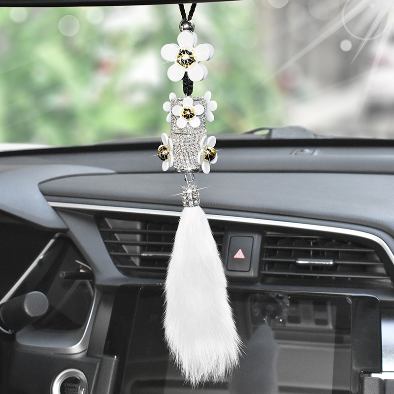 Car-car perfume hanging decoration inlaid drill lady fox fur Chrysanthemum Rear mirror pendant onboard car Pendant Pendant Accessories