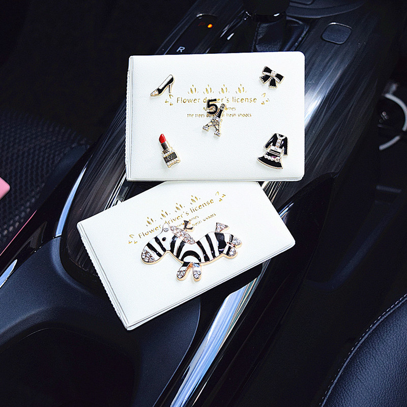 Cute car driver's license foreskin sleeve cartoon personality driving license Motor vehicle driver's license This card bag female