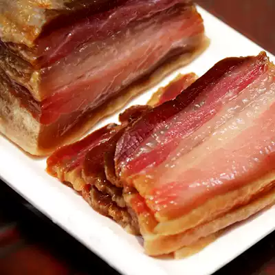 Sichuan bacon farm home-made smoked meat Beichuan old bacon native pig pork five-blossom Bacon