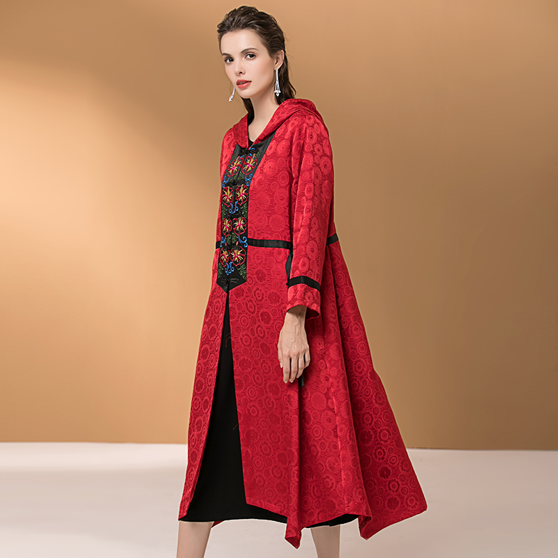 Red trang điểm 2020 mùa xuân mới khóa lỏng lẻo thêu retro gió gió encoat gió giữa chiều dài phụ nữ áo của quốc gia