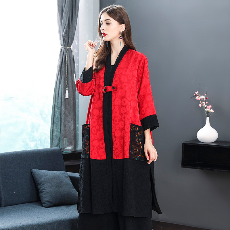 Red trang điểm 2020 mùa xuân khí mới lỏng lẻo đang lớn mẹ retro mô hình dài áo gió quốc gia áo của phụ nữ