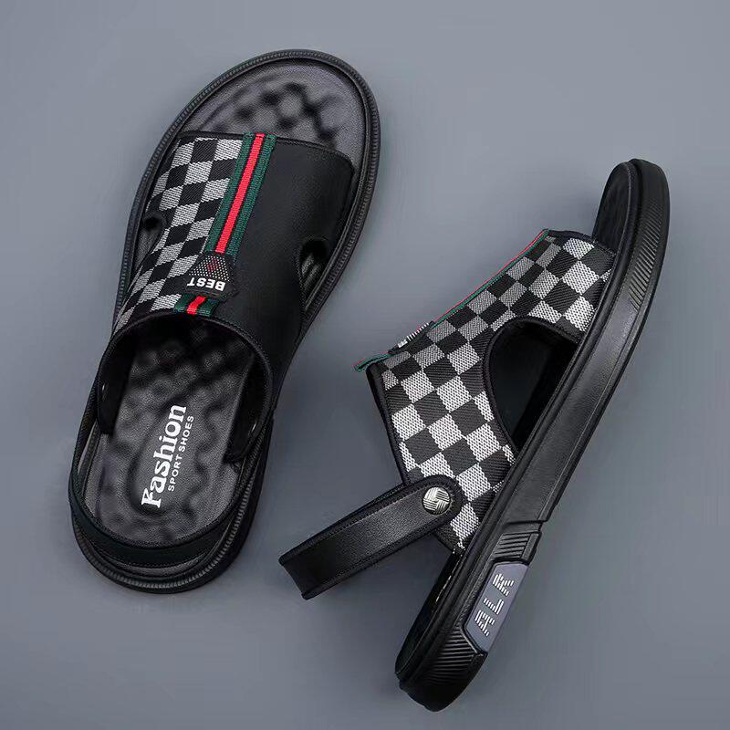 Slippers men's 2022 new summer outdoor leisure beach net red sandals dual-use trend outside wear one word sandals