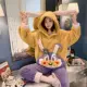 82109 Желтая кроличья девушка