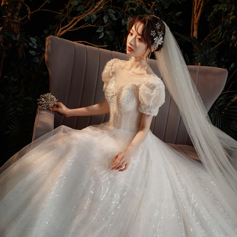 Fan-style light wedding gown 2022 new bridal temperament starry small sub-heavy work extravagant retro long trailing main