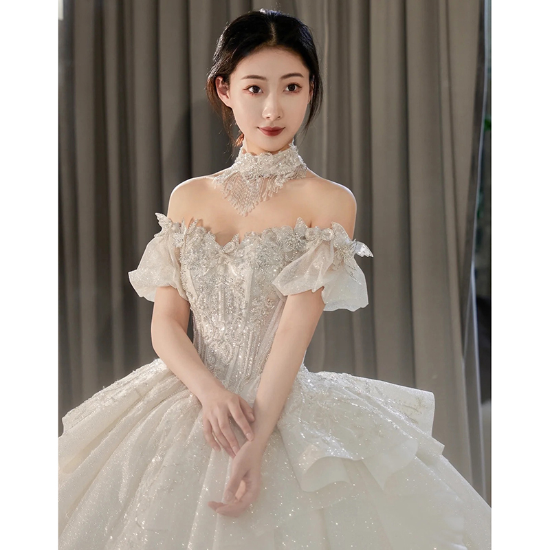 Straight shoulder main wedding dresses 2023 new brides French style brides are small and senior feel the lavish trailing 