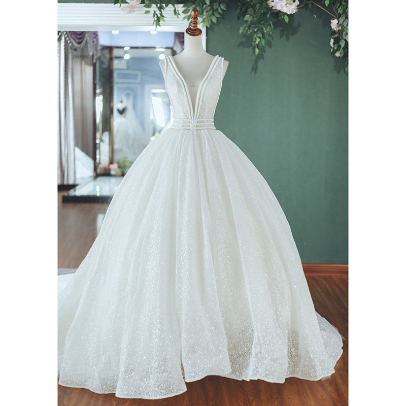 Main wedding dresses 2022 new temperament Bride minimalist starry sky V collar method Heavy work extravagant trailing light summer
