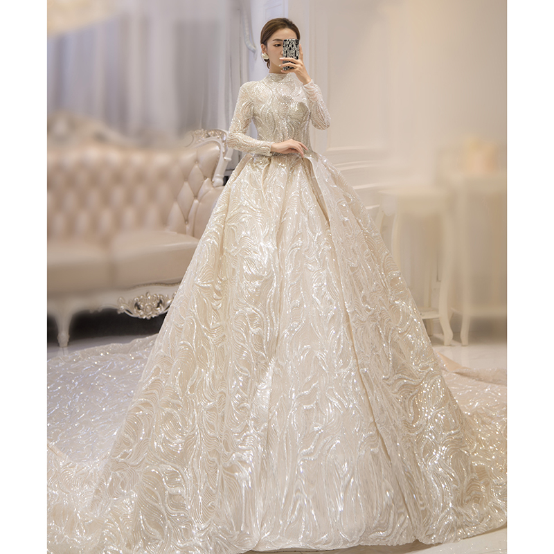 Long sleeve bridal main wedding dress 2021 New French heavy industry retro luxury fantasy starry sky big tail 2020