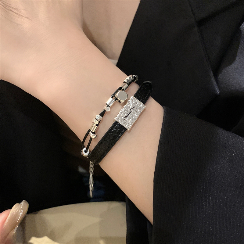 Fantai Small Square Double-Layer Black Leather Bracelet Stackable Niche Design Unique Minimalist Style Wristband Jewelry for Female Friends