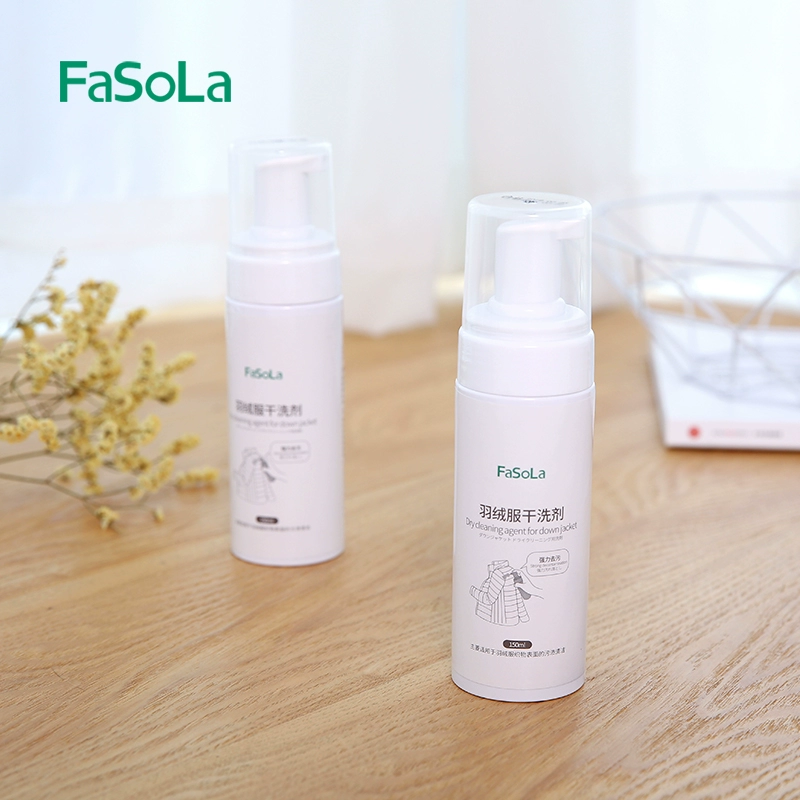 Nhật Bản xuống áo khoác khô đại lý quần áo gia dụng quần áo miễn phí giặt để loại bỏ dầu ngoài vết bẩn cứng đầu bọt làm sạch kem dưỡng da - Dịch vụ giặt ủi