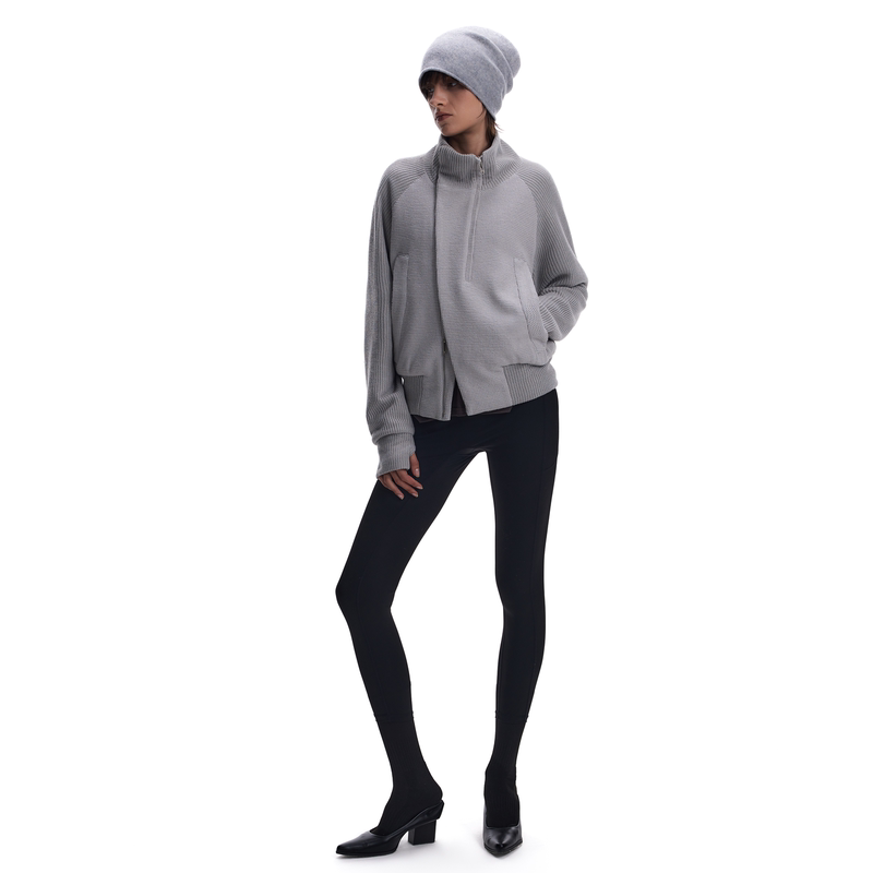 Bevan up | Curved Silhouette, Stand-Up Collar, Short, Loose-Fitting, Faux Wool Knit Cardigan Jacket. Bevan up | Curved Silhouette, Stand-Up Collar, Short, Loose-Fitting, Faux Wool Knit Cardigan Jacket.