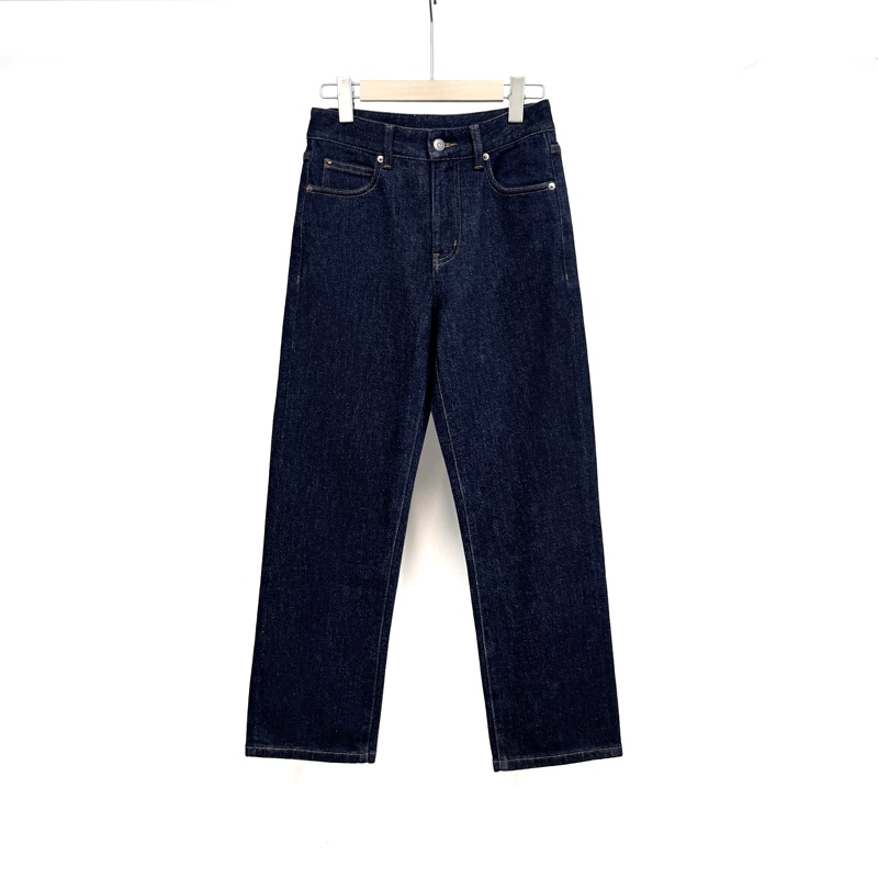 Luxury Denim Imported from Turkey, Isko Fabric, Minimalist Slimming Fleece-Lined Thick Straight-Leg Jeans Luxury Denim Imported from Turkey, Isko Fabric, Minimalist Slimming Fleece-Lined Thick Straight-Leg Jeans